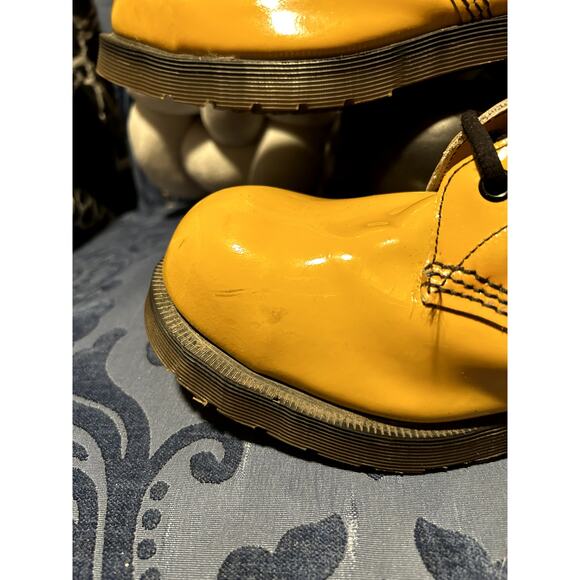 Dr Martens Patent Leather Mustard Yellow Steel Toed Boots size 8/EU 39 - Picture 3 of 9